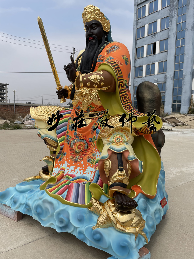 玄天上帝神像右侧照