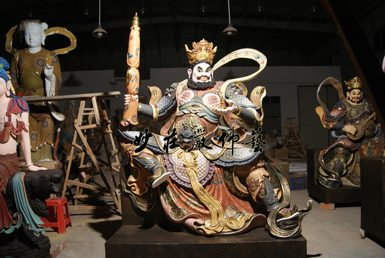 ​铜雕多闻天王佛像制作方法及流程